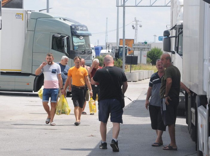 Bulgaristan'da laboratuvar krizi; Türk TIR'ları 3 gündür sınırda bekliyor (2) -7