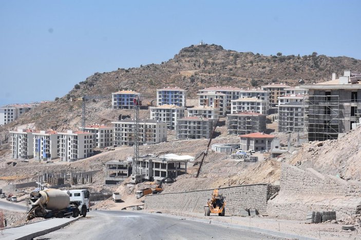 İzmir'de deprem konutlarının teslimi, 10 gün içinde tamamlanacak -3