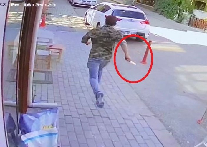 Komşu dükkan sahibini öldüren çaycı tutuklandı; olay sonrası kaçışı kamerada -1