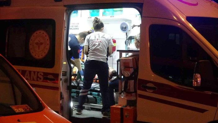 TEM’de tır, kamyon ve yolcu otobüsü kazaya karıştı: 8 yaralı -2
