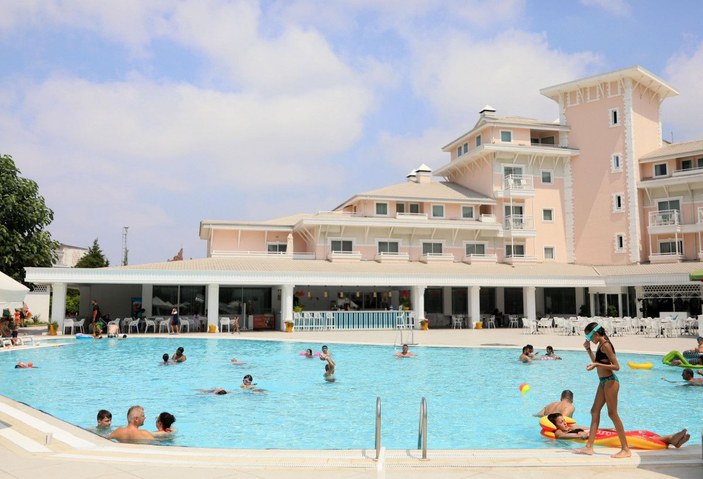 Antalya'da 8 milyon turist rakamı aşıldı; oteller eylülde de dolu -5