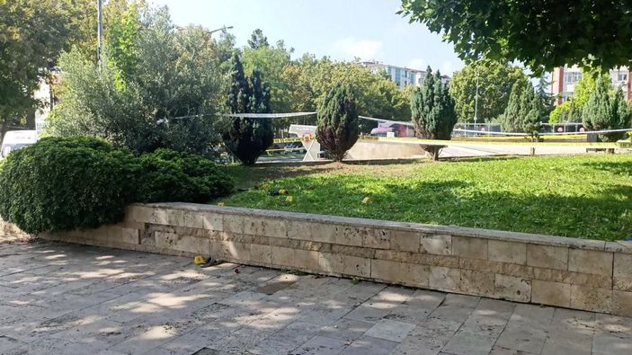 Polisle çatışan tüfekli saldırgan hastanede öldü -9