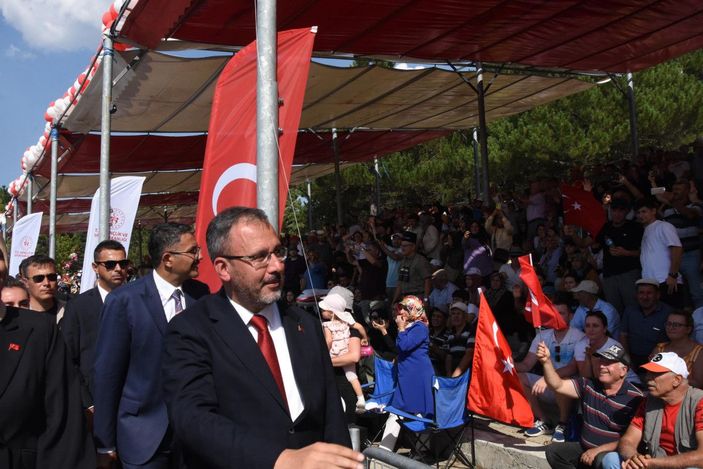 d Bakan Kasapoğlu: 30 Ağustos ile bir memleket küllerinden doğmuştur -1