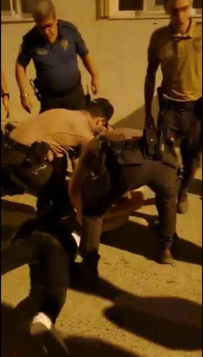 i Bursa'da damat eğlencesini abartan 50 kişi, kendilerini uyaran polise saldırdı