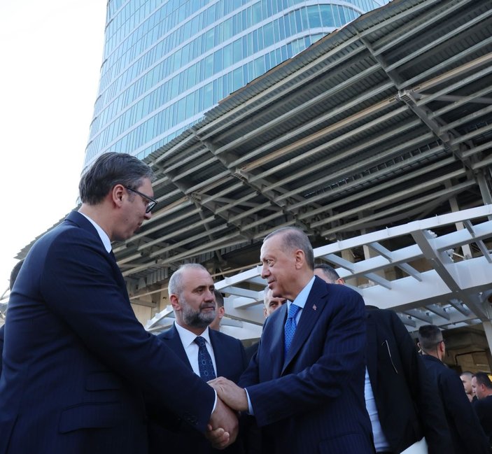 Cumhurbaşkanı Erdoğan, Belgrad Kulesi’ni ziyaret etti -1