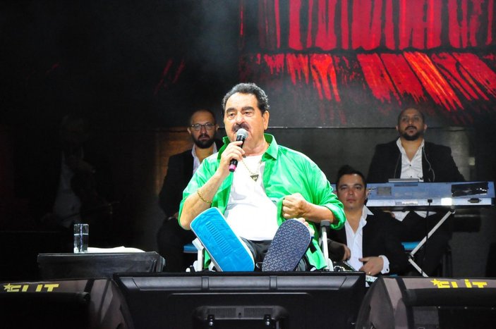 İbrahim Tatlıses, Muğla'nın ardından Manisa'da da tekerlekli sandalyeyle konser verdi -3