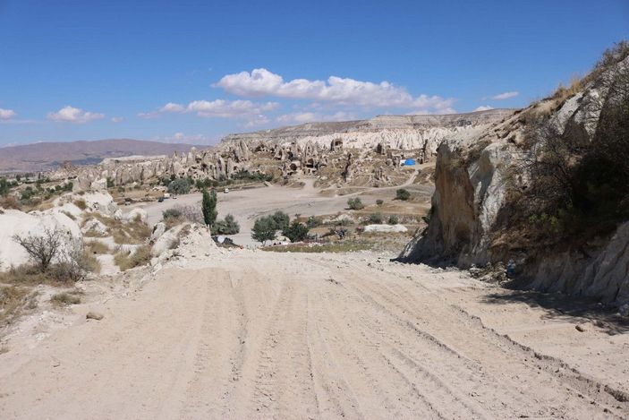 d Kapadokya'da tartışmalı yol üzerindeki tuvalet yıkıldı -7