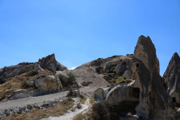 d Kapadokya'da tartışmalı yol üzerindeki tuvalet yıkıldı -4