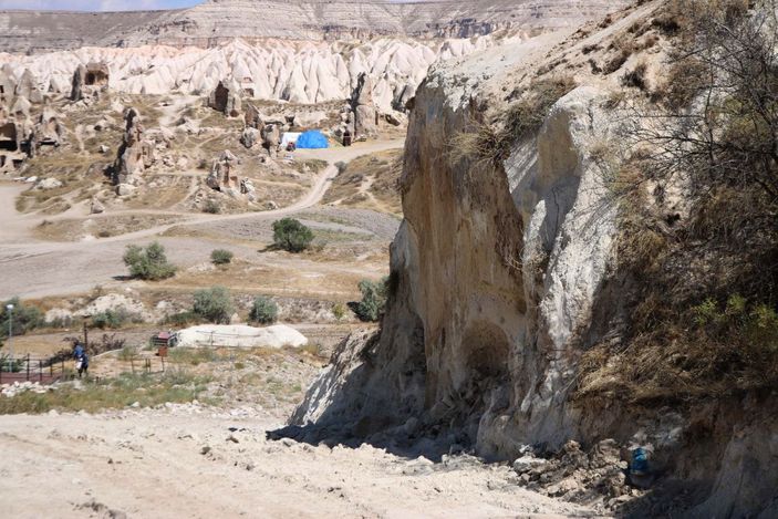 d Kapadokya'da tartışmalı yol üzerindeki tuvalet yıkıldı -9