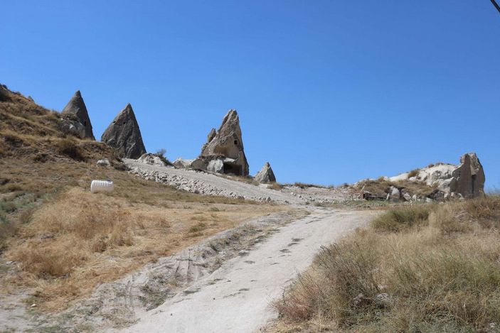 d Kapadokya'da tartışmalı yol üzerindeki tuvalet yıkıldı -10