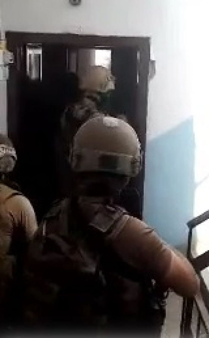 Eski eşini silahla yaralayan şüpheli, adliyede -4