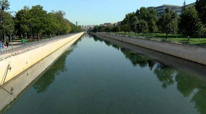 İBB aracı Kağıthane Deresi'ne atık su boşaltırken yakalandı