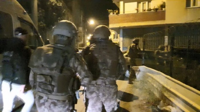 Bakan Soylu, Bursa'daki narkotik operasyonunu takip etti: 132 gözaltı (2) -9
