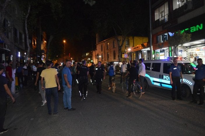 Adıyaman'da kaza sonrası çıkan kavgayı ayırmak isteyen 3 polis yaralandı