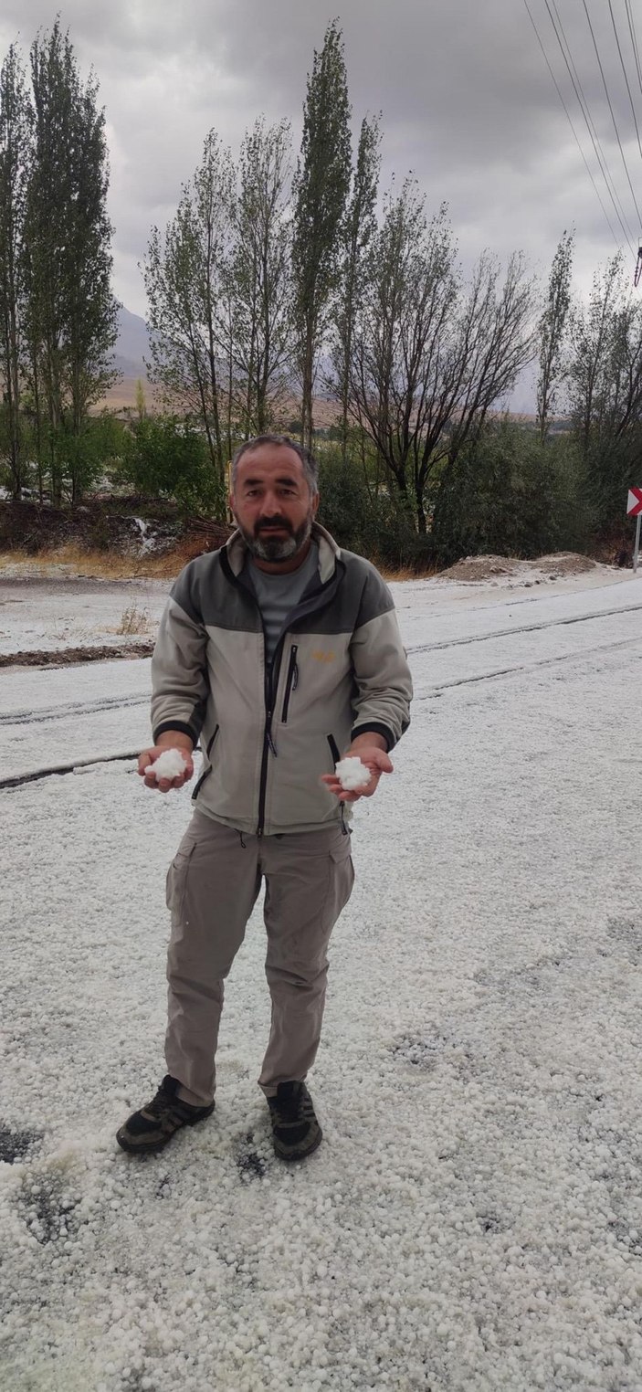 Niğde’de dolu yağışı elma bahçelerine zarar verdi -8