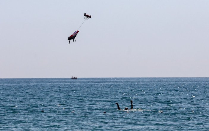 Antalya'da boğulma tehlikesi geçirene 'cankurtaran dron' ile müdahale edilecek