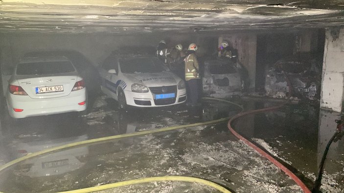 Ümraniye’de kapalı otoparkta bulunan 6 araç yandı -3