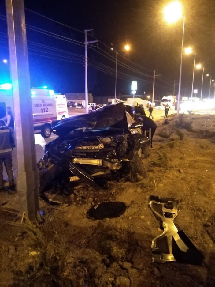 Konya’da iki otomobil çarpıştı: 1 ölü 2 yaralı