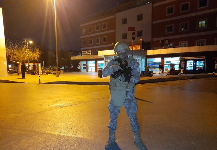 Bakırköy'de hastane önünde silahlı saldırı -3