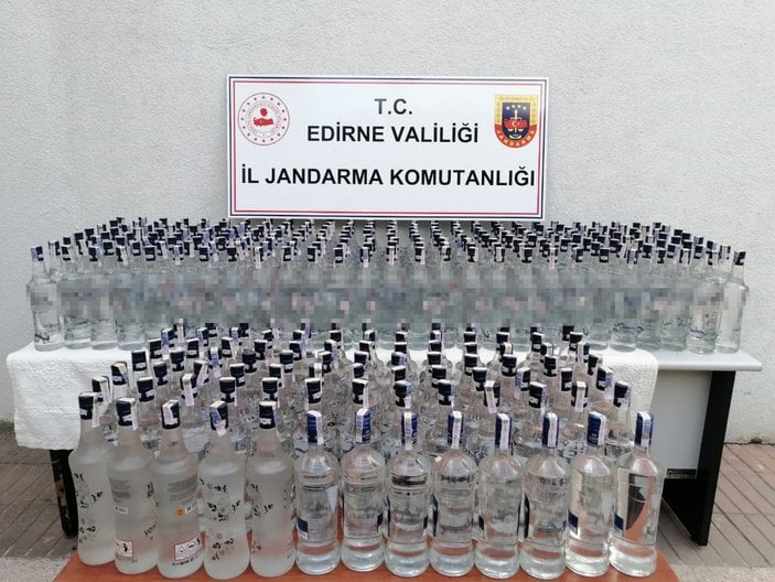 Edirne’de 307 litre kaçak içki ele geçirildi -1