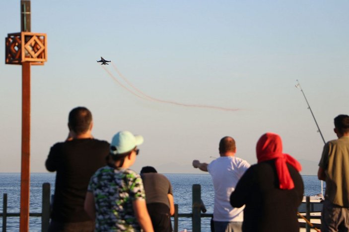 SoloTürk'ün Tekirdağ'daki prova uçuşu nefes kesti -7