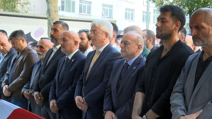 MHP İlçe Başkan Yardımcısı Erkan Hançer son yolculuğuna uğurlandı -4
