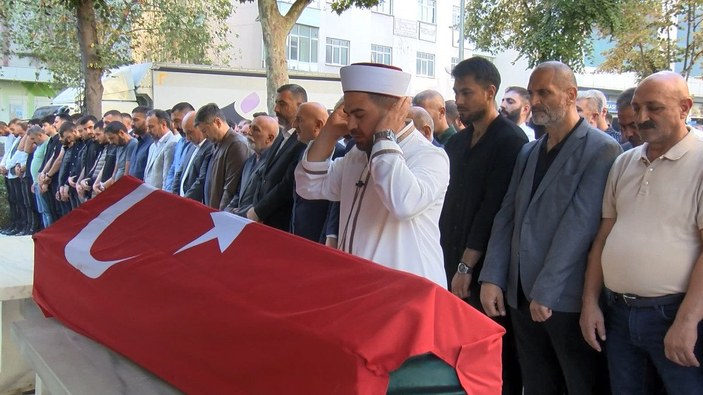 MHP İlçe Başkan Yardımcısı Erkan Hançer son yolculuğuna uğurlandı -6