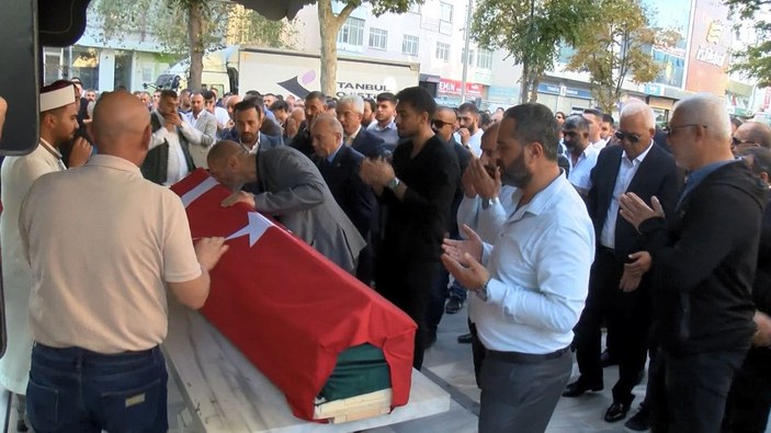 MHP İlçe Başkan Yardımcısı Erkan Hançer son yolculuğuna uğurlandı -7