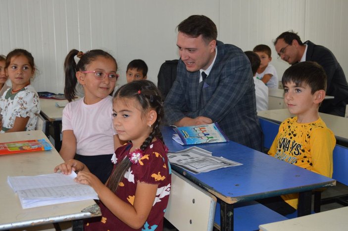 Ukrayna'dan tahliye edilip, Elazığ'a getirilen Ahıska Türkü 800 öğrenci eğitimde -6