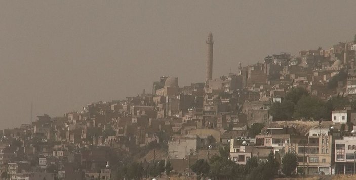 Diyarbakır ve Mardin’de toz taşınımı etkili oldu -2