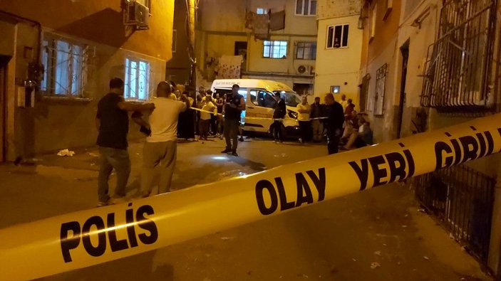 Bursa'da tabanca ile havaya ateş ettiği için kendisini uyaran komşusunu vurdu