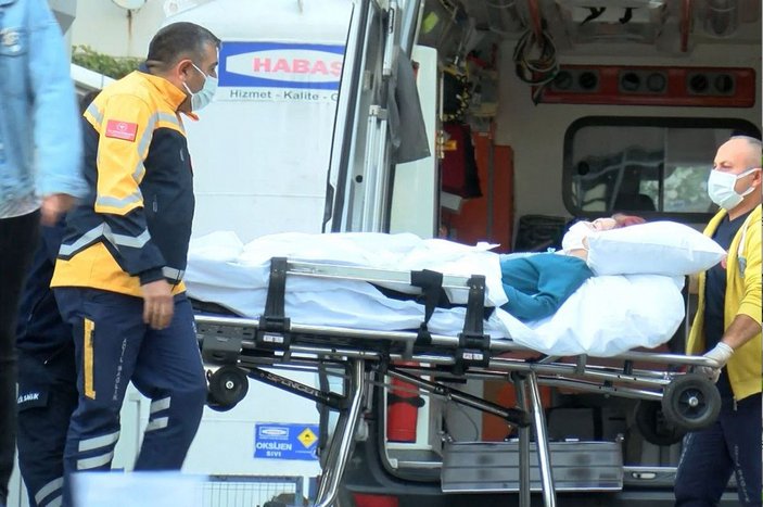 Ataşehir'de faaliyetleri durdurulan hastaneden hasta nakilleri sürüyor -2