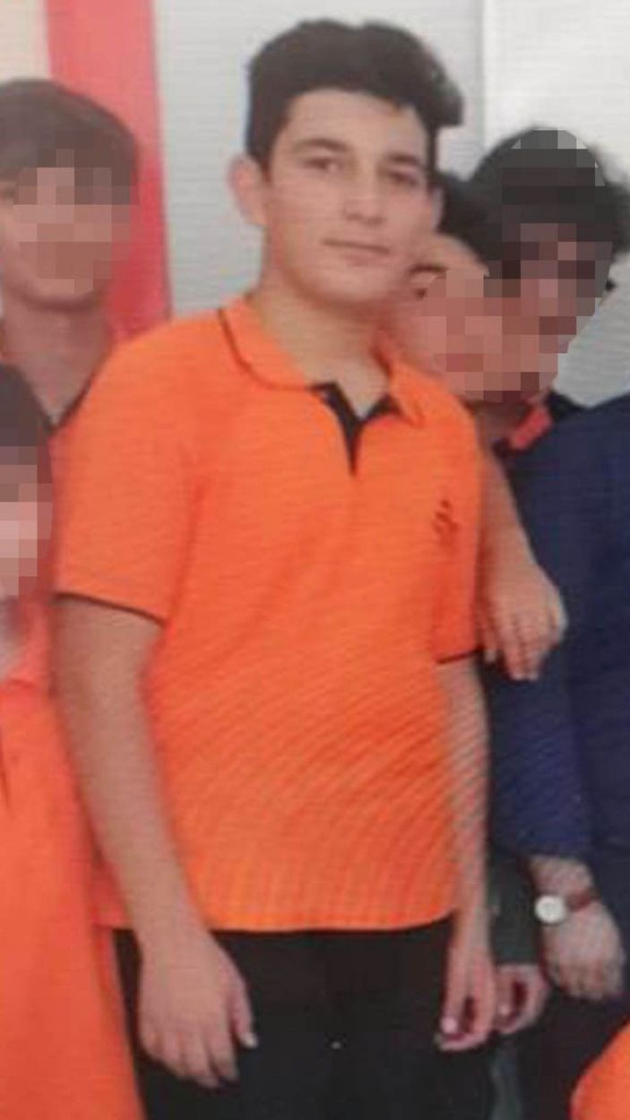 Oyunculuk hayali için 12 ameliyat geçirdi -5