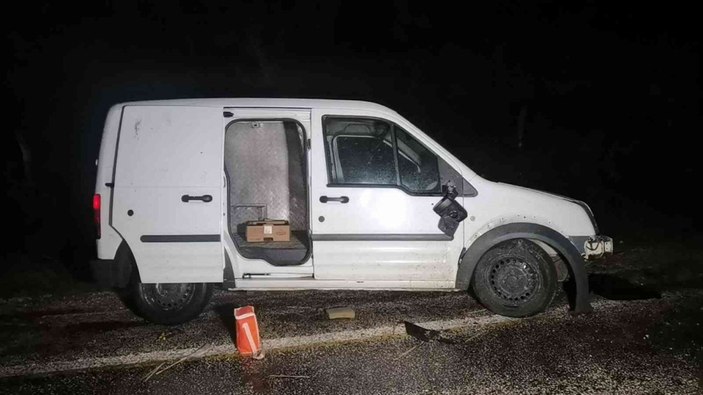 Kontolden çıkan araç yamaca çarpıp 40 metre sürüklendi: 1 ölü -4
