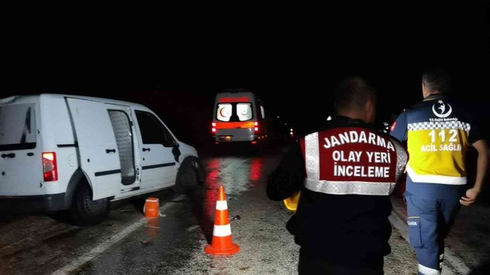 Kontolden çıkan araç yamaca çarpıp 40 metre sürüklendi: 1 ölü -6