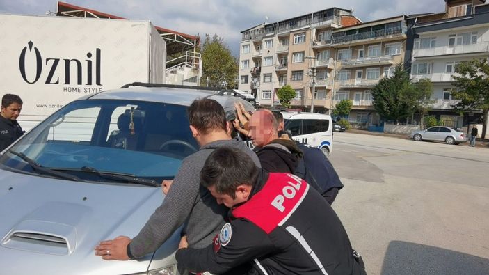 Bursa'da silahlı kavga anı kamerada; 1 yaralı -4