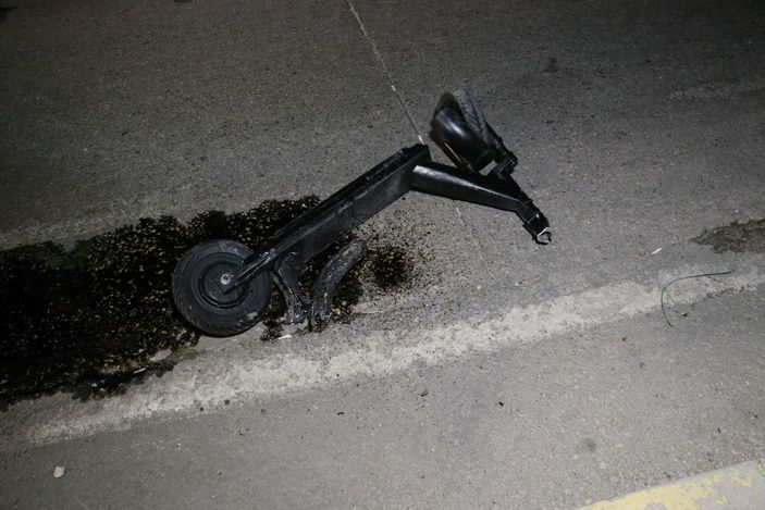 d Otomobilin çarptığı skuter sürücüsü hayatını kaybetti -5