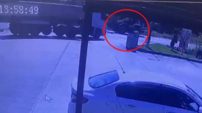 TIR ile çarpışan kepçenin operatörü öldü, kaza anı kamerada -8
