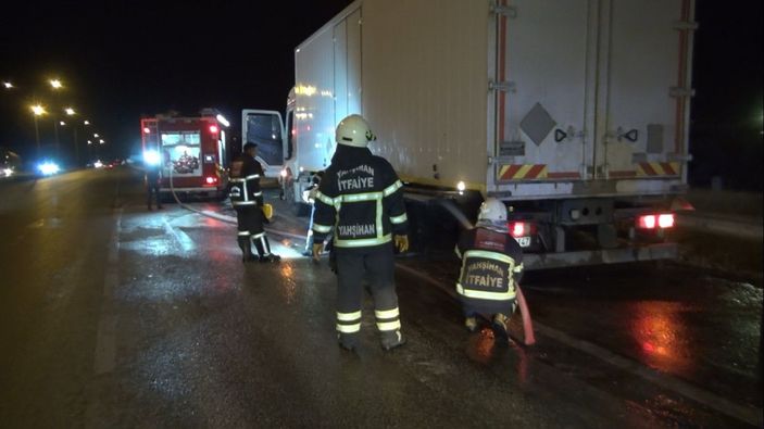 d Kırıkkale'de dinamit yüklü kamyonda yangın