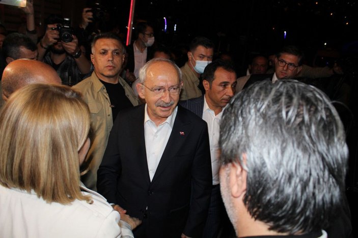 Kılıçdaroğlu, hastanede tedavi gören kardeşini ziyaret etti -7