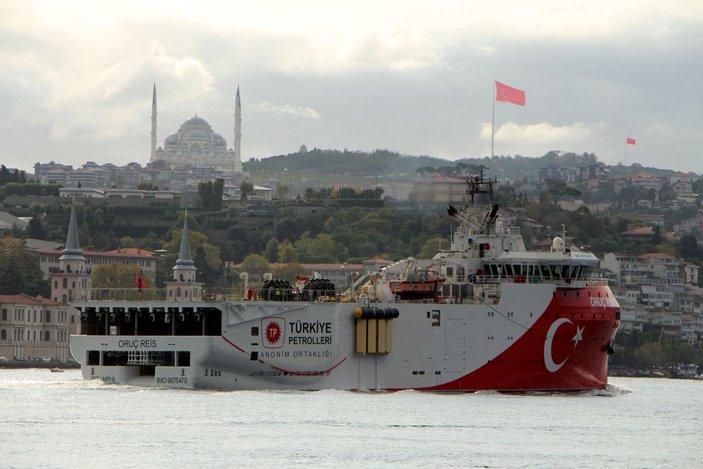 Oruç Reis Antalya Limanı'na gitmek için Marmara Denizi'ne açıldı  -3