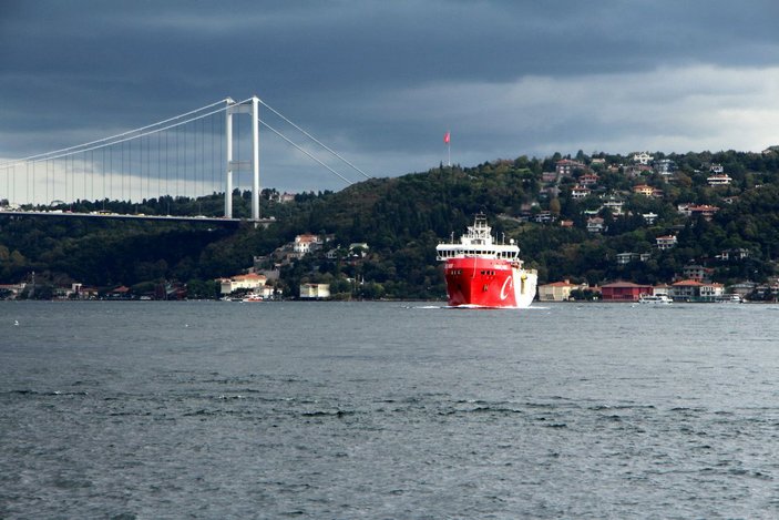 Oruç Reis Antalya Limanı'na gitmek için Marmara Denizi'ne açıldı  -5