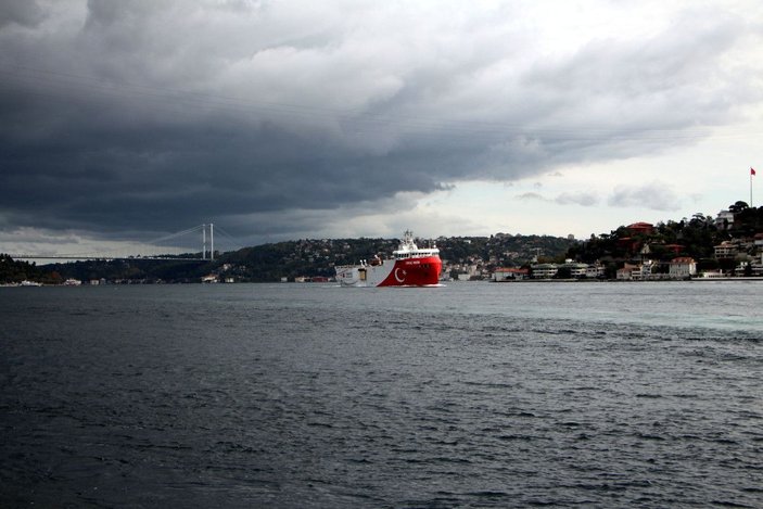 Oruç Reis Antalya Limanı'na gitmek için Marmara Denizi'ne açıldı  -6