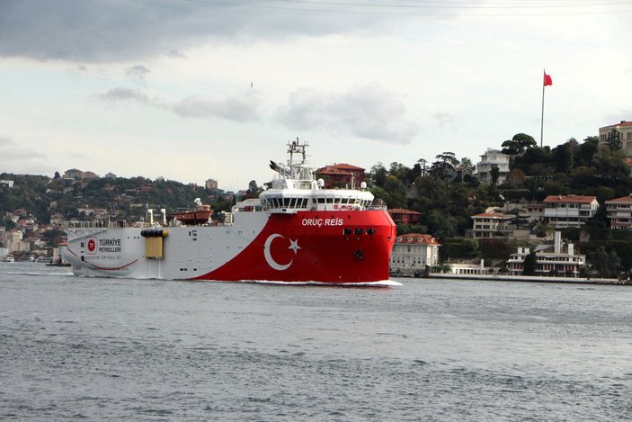 Oruç Reis Antalya Limanı'na gitmek için Marmara Denizi'ne açıldı  -7