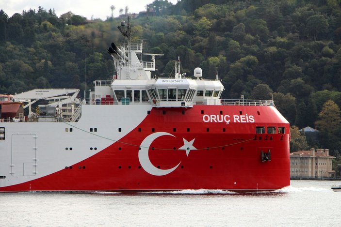 Oruç Reis Antalya Limanı'na gitmek için Marmara Denizi'ne açıldı  -10