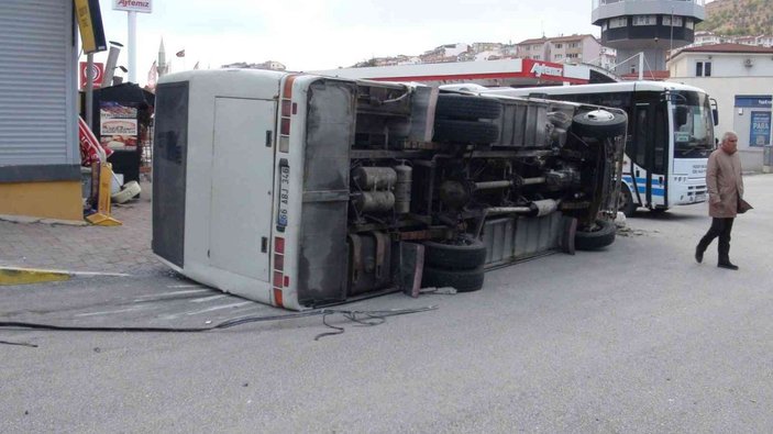 Yozgat’ta işçileri taşıyan otobüs devrildi: 6 yaralı -4