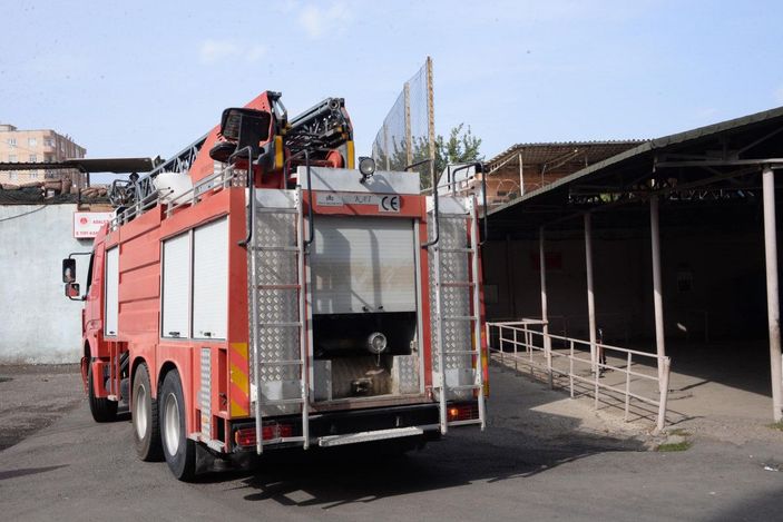 d Diyarbakır E Tipi Cezaevi boşaltılıyor; tutuklu ve hükümlüler nakledildi -10