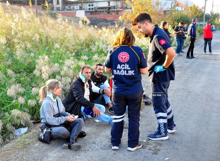 Manisa'da zincirleme kaza: 24 yaralı -6