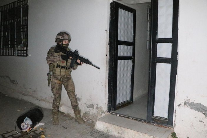 Şanlıurfa’da 350 polis ile 'torbacı' operasyonu: 48 gözaltı -6