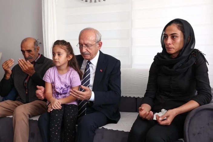 Kılıçdaroğlu Mersin’de şehit ailesini ziyaret etti -5